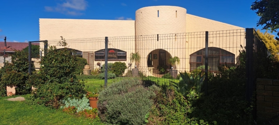 4 Bedroom Property for Sale in Caledon Western Cape